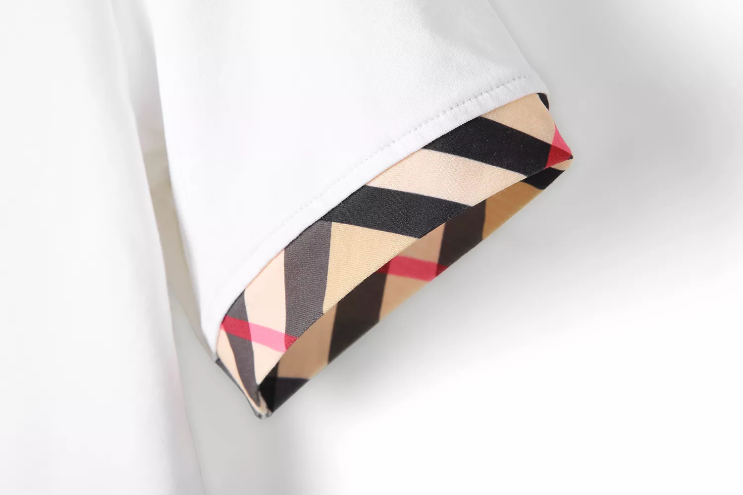 Burberry T-Shirts Short Sleeved For Men Unique 5811