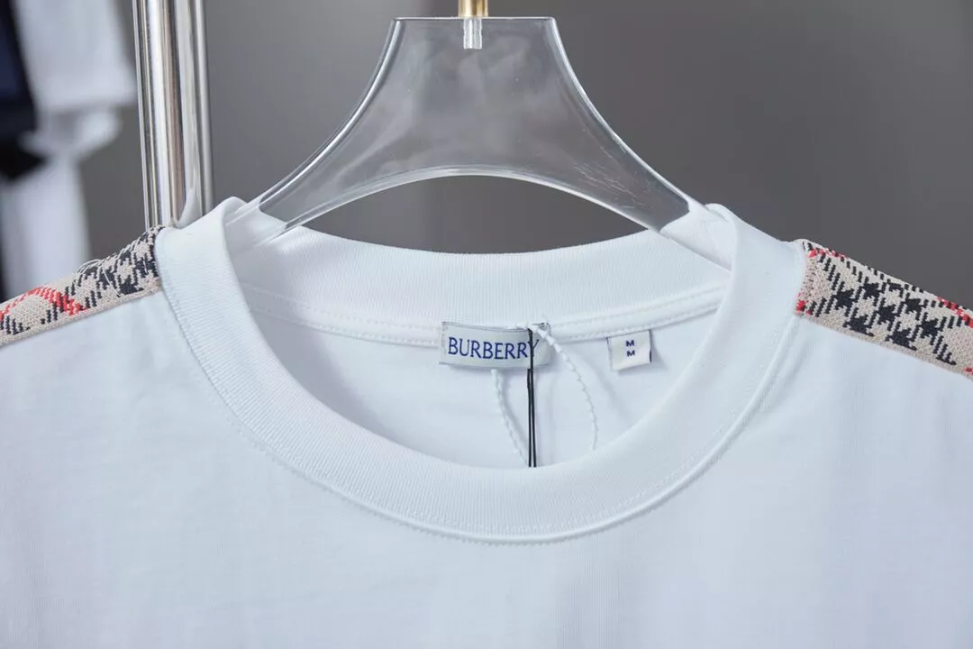 Burberry T-Shirts Short Sleeved For Unisex Bold 458