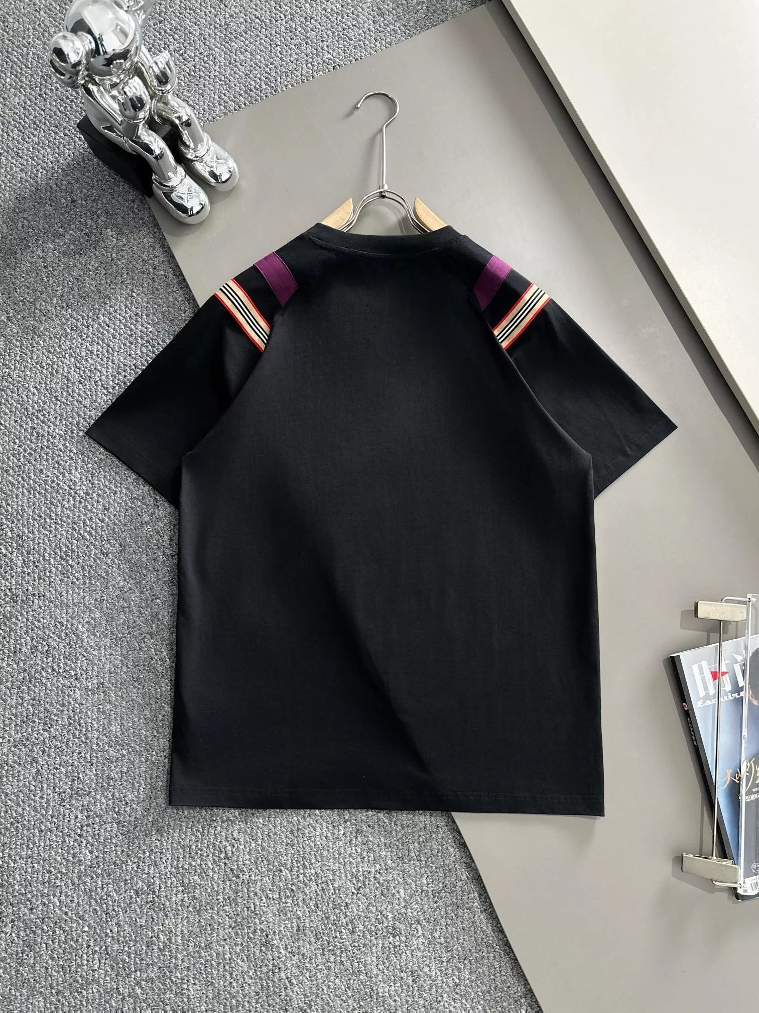 Burberry T-Shirts Short Sleeved For Unisex GoAnywhere 6531