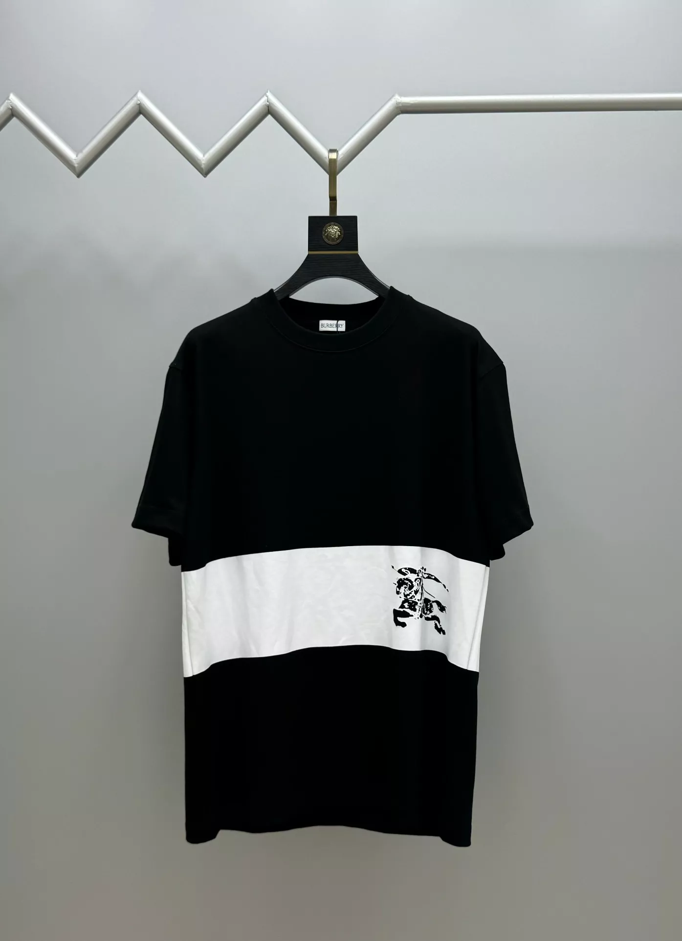 Burberry T-Shirts Short Sleeved For Unisex ModernLook 5720