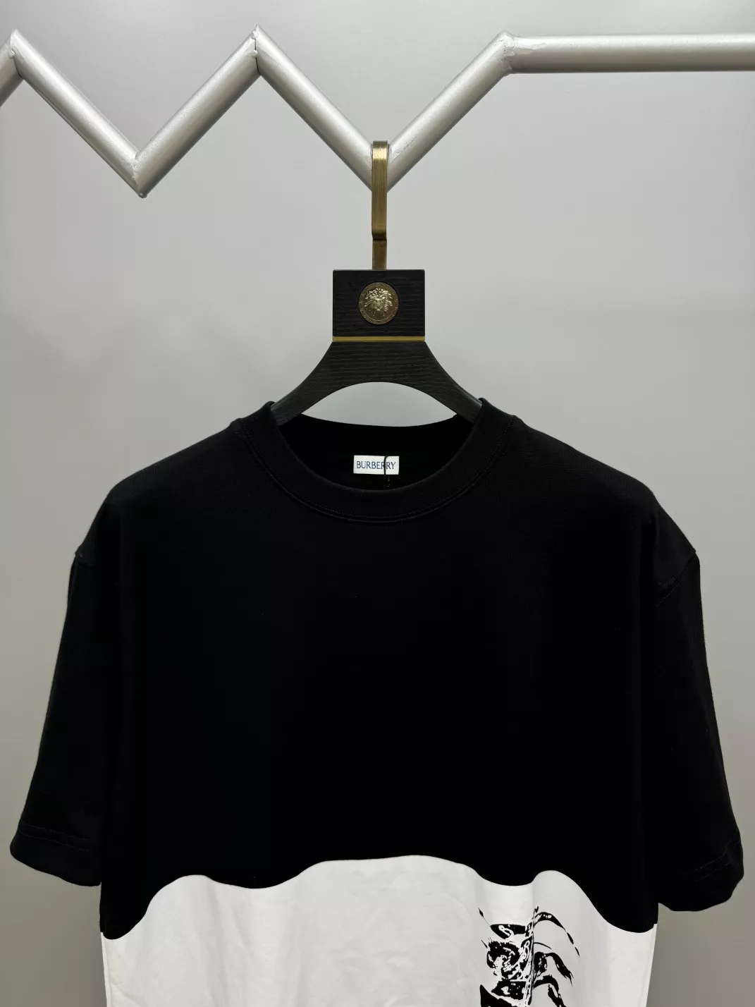 Burberry T-Shirts Short Sleeved For Unisex ModernLook 5720