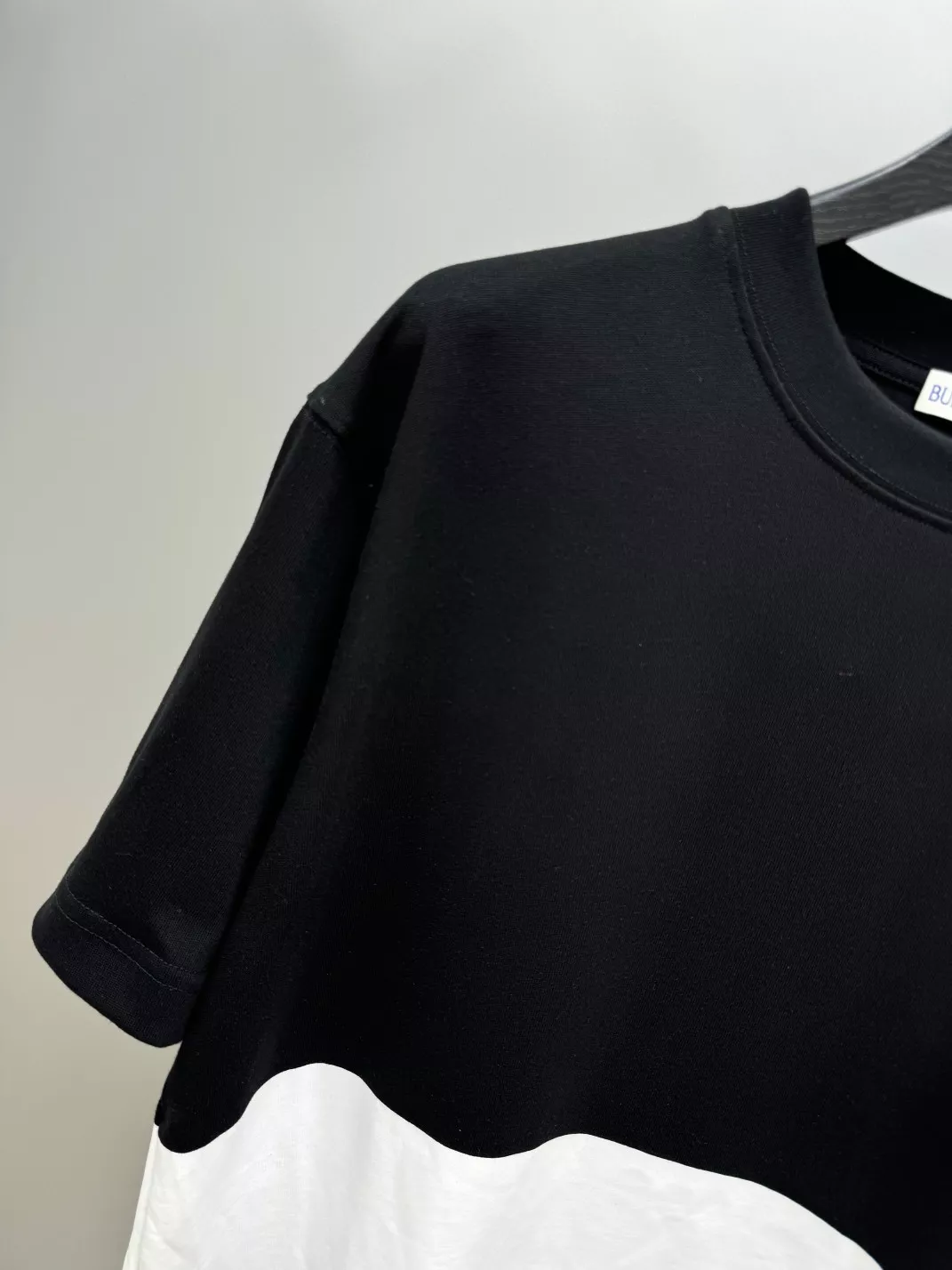Burberry T-Shirts Short Sleeved For Unisex ModernLook 5720