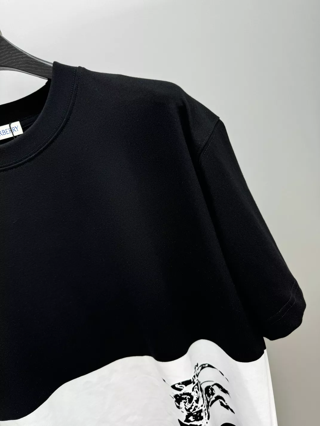 Burberry T-Shirts Short Sleeved For Unisex ModernLook 5720