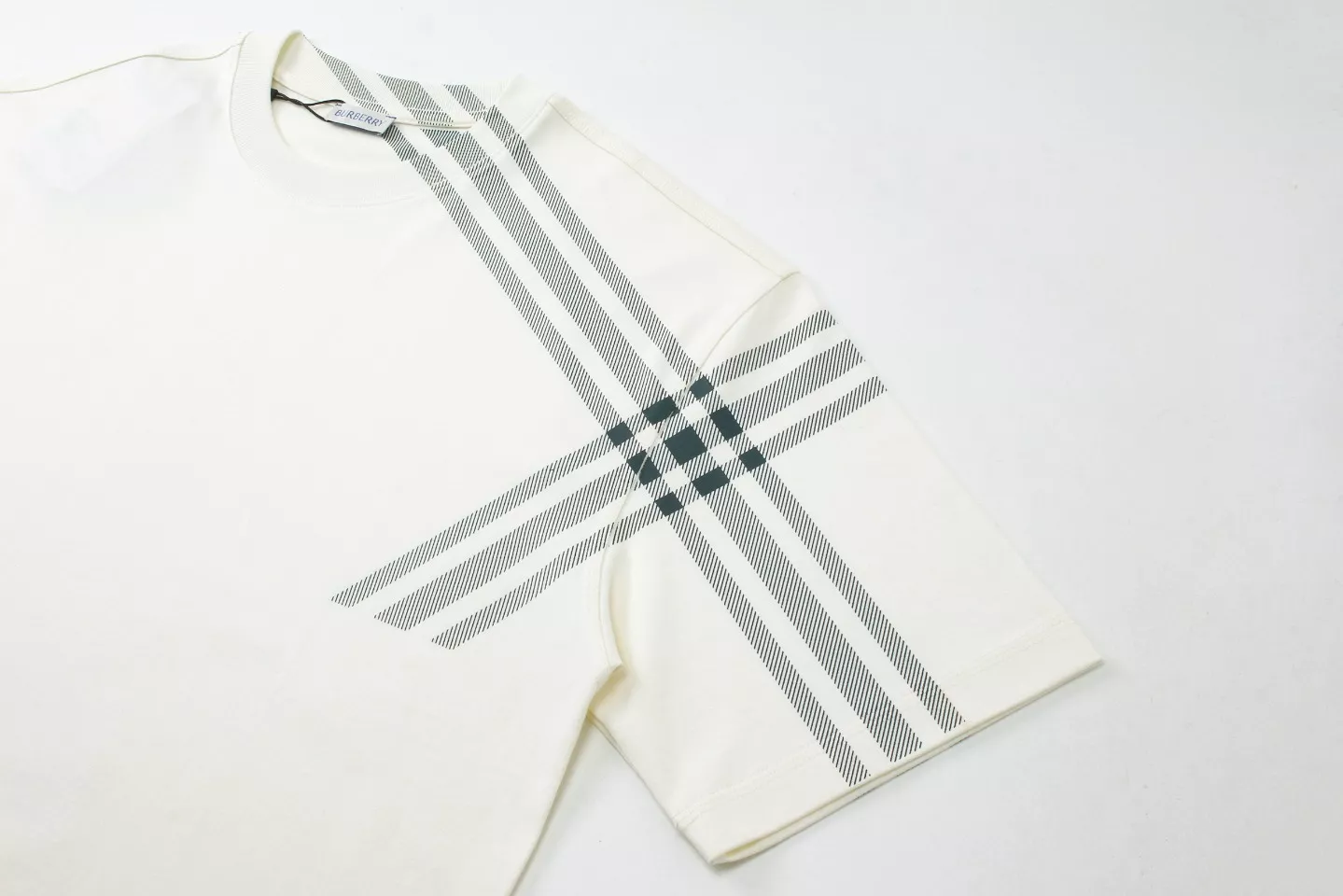 Burberry T-Shirts Short Sleeved For Unisex NewStyle 520