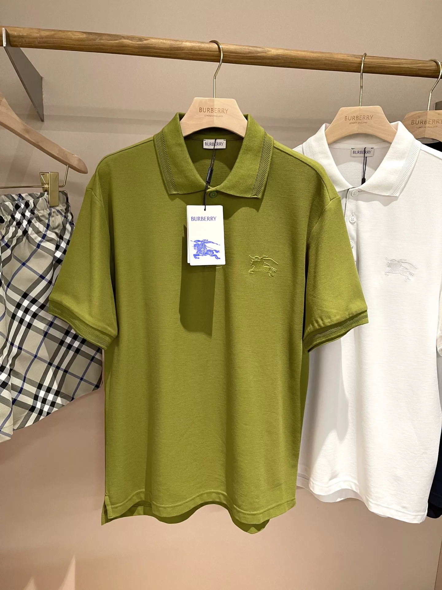 Burberry T-Shirts Short Sleeved For Unisex Popular 7129