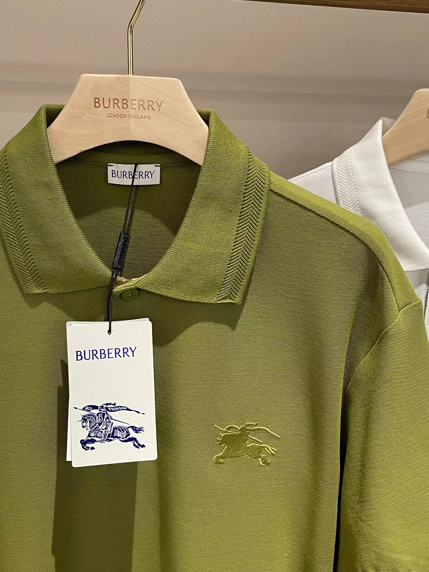 Burberry T-Shirts Short Sleeved For Unisex Popular 7129