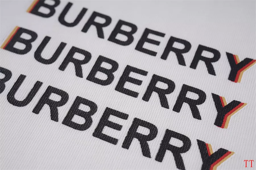 Burberry T-Shirts Short Sleeved For Unisex Reliable 691