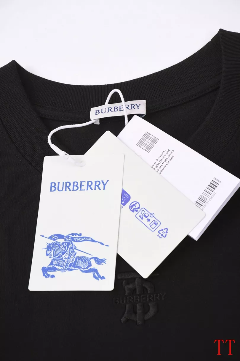 Burberry T-Shirts Short Sleeved For Unisex Soft 8911