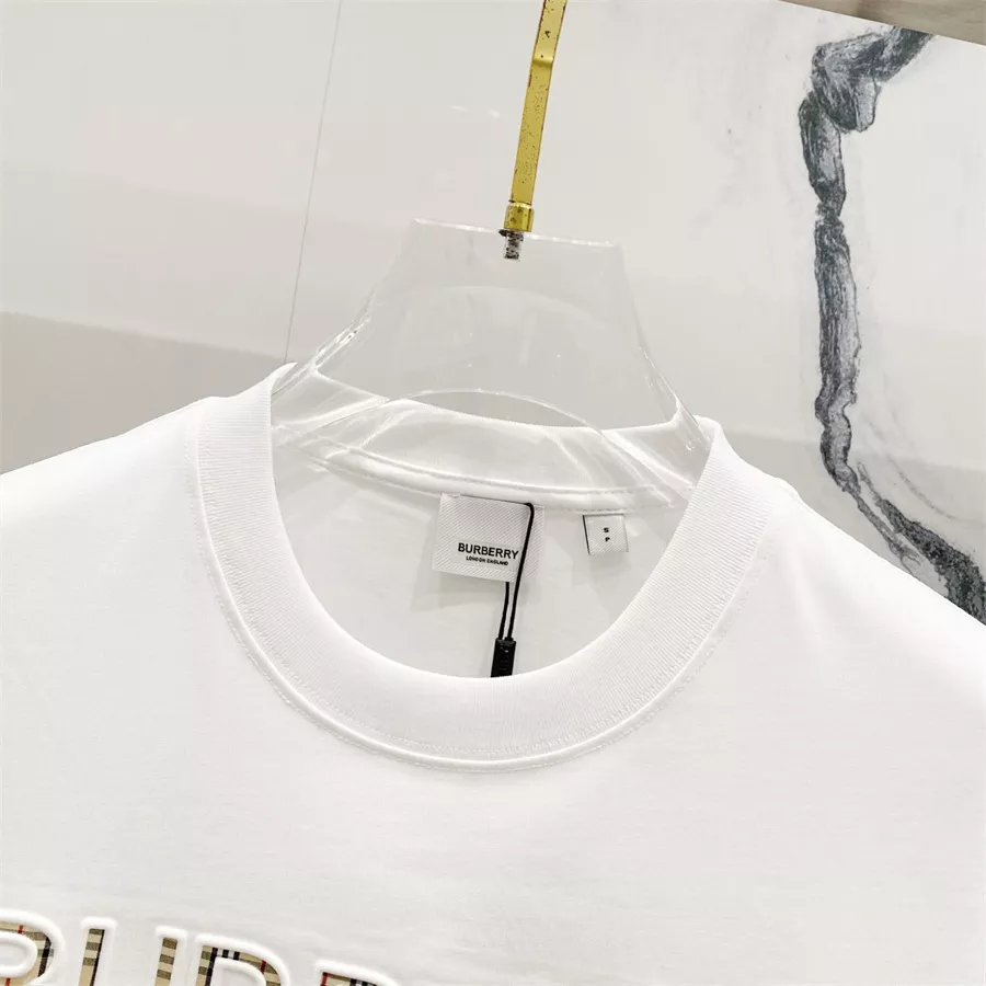 Burberry T-Shirts Short Sleeved For Unisex Timeless 9033