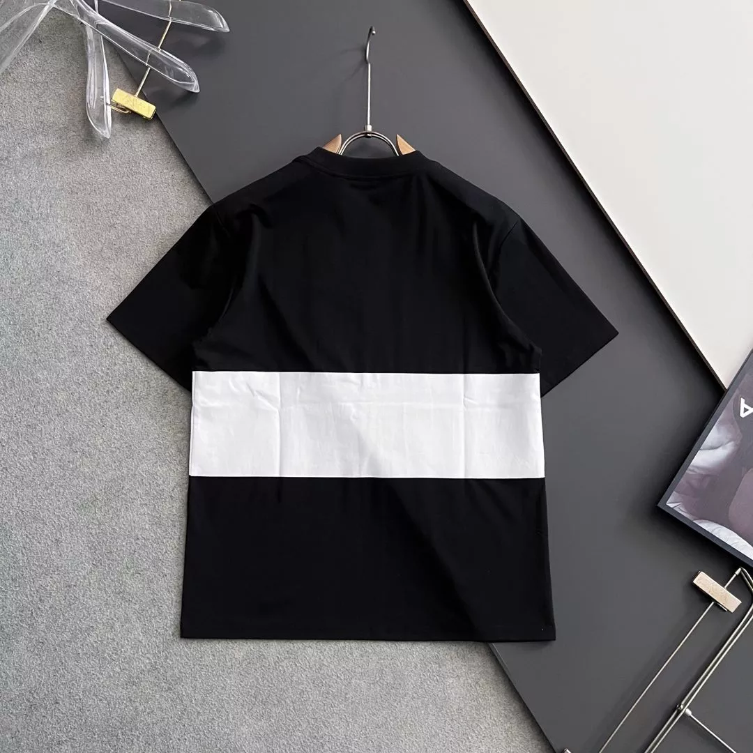 Burberry T-Shirts Short Sleeved For Unisex Trendsetting 682