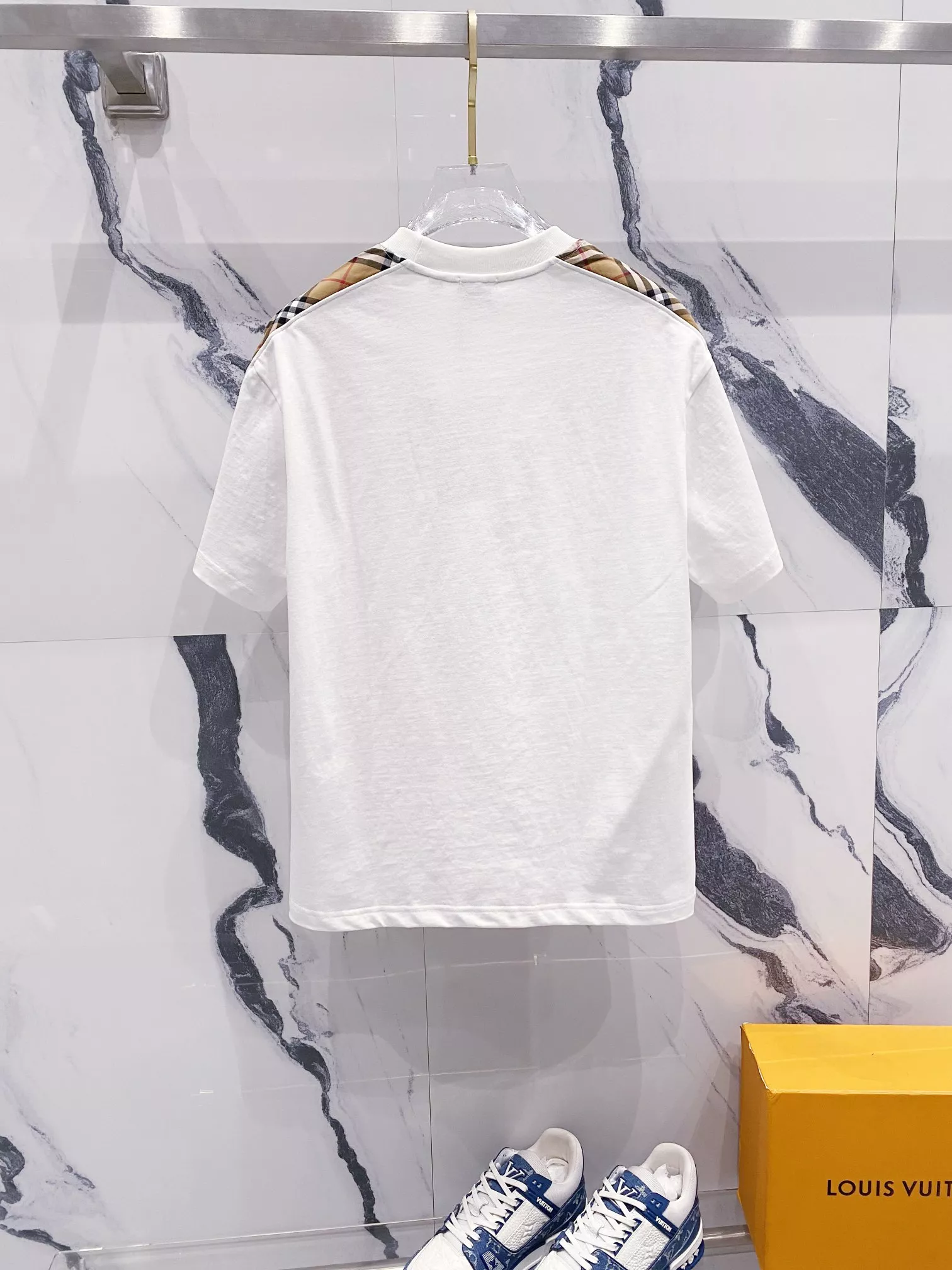 Burberry T-Shirts Short Sleeved For Unisex WellDesigned 1630