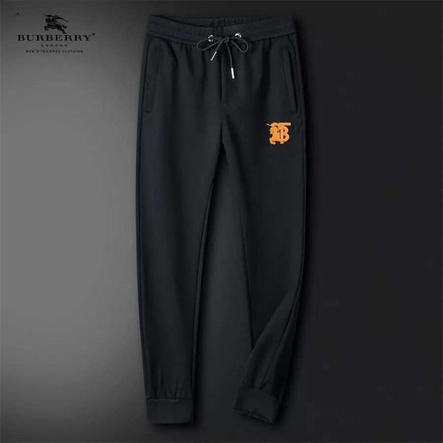 Burberry Tracksuits Long Sleeved For Men EyeCatching 9390