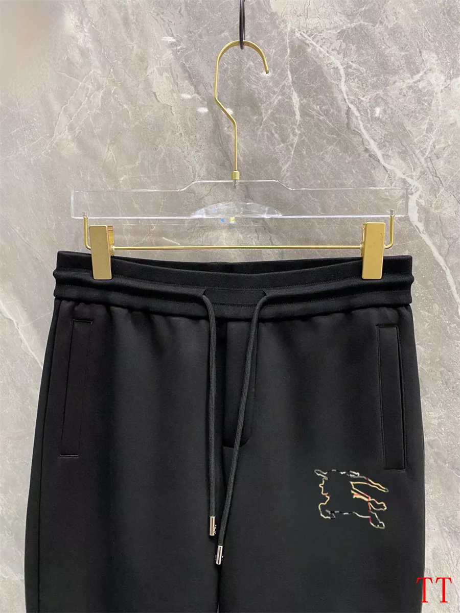 Burberry Tracksuits Long Sleeved For Men Popular 8165
