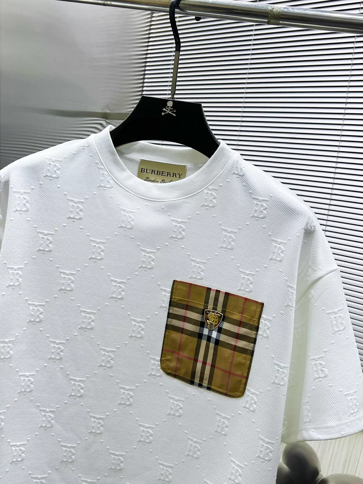 Burberry Tracksuits Short Sleeved For Men Durable 6200