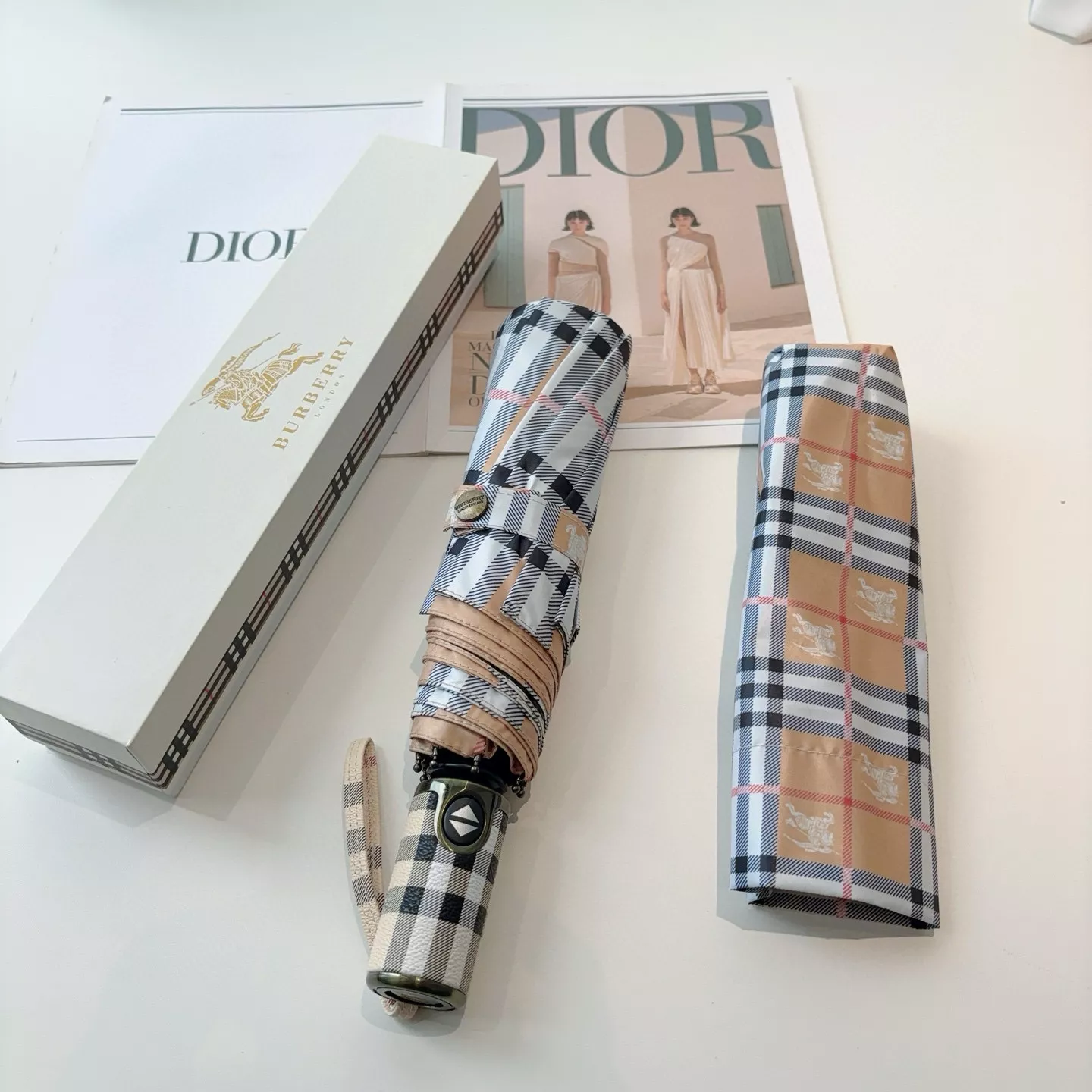 Burberry Umbrellas Bold 223