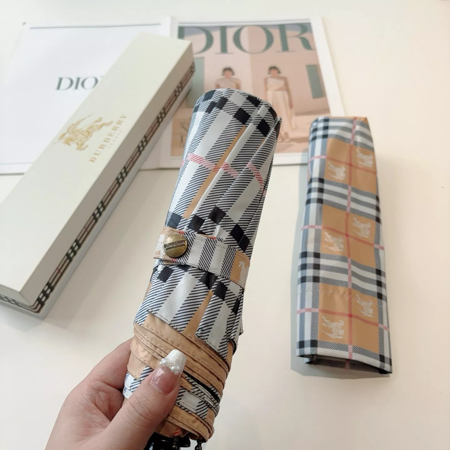 Burberry Umbrellas Bold 223