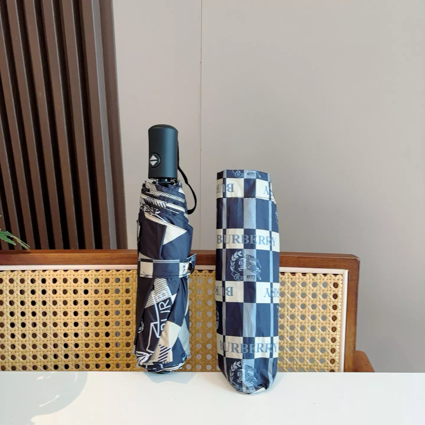 Burberry Umbrellas Compact 7590