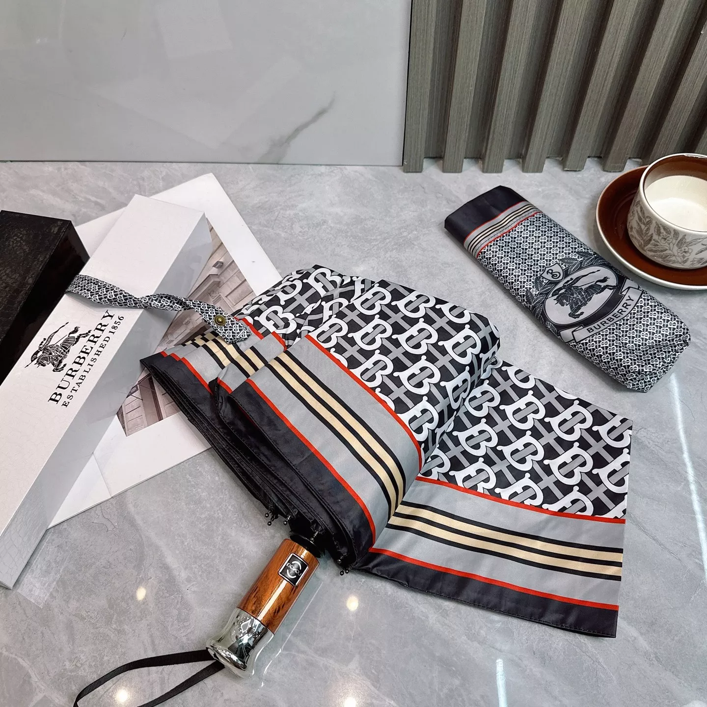 Burberry Umbrellas Resilient 3090