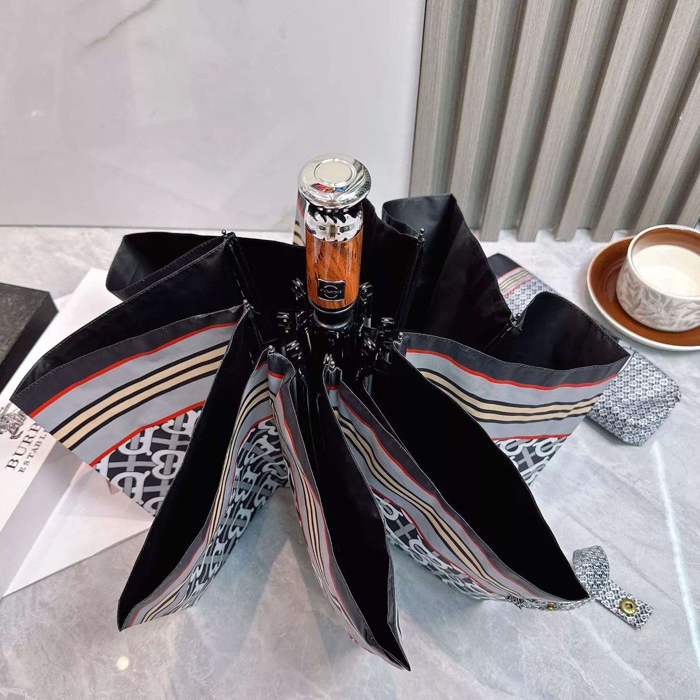 Burberry Umbrellas Resilient 3090
