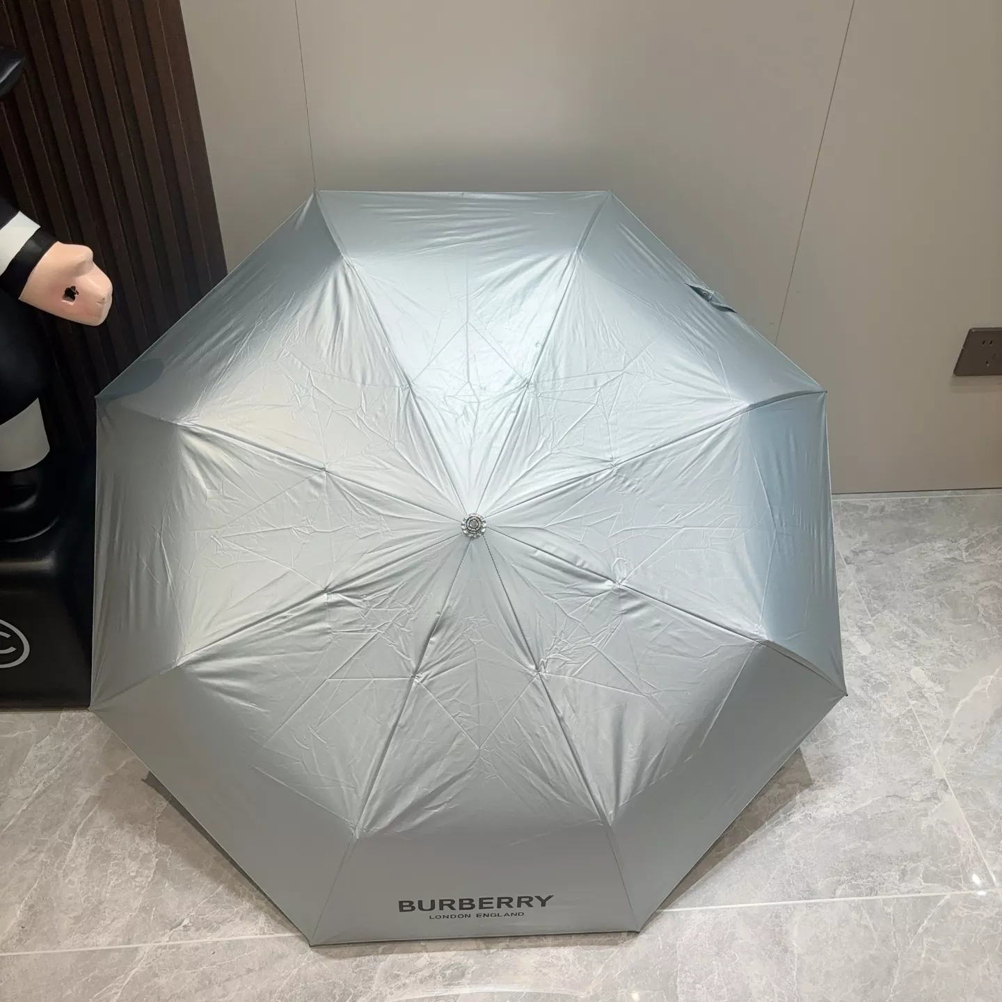 Burberry Umbrellas Sleek 2334