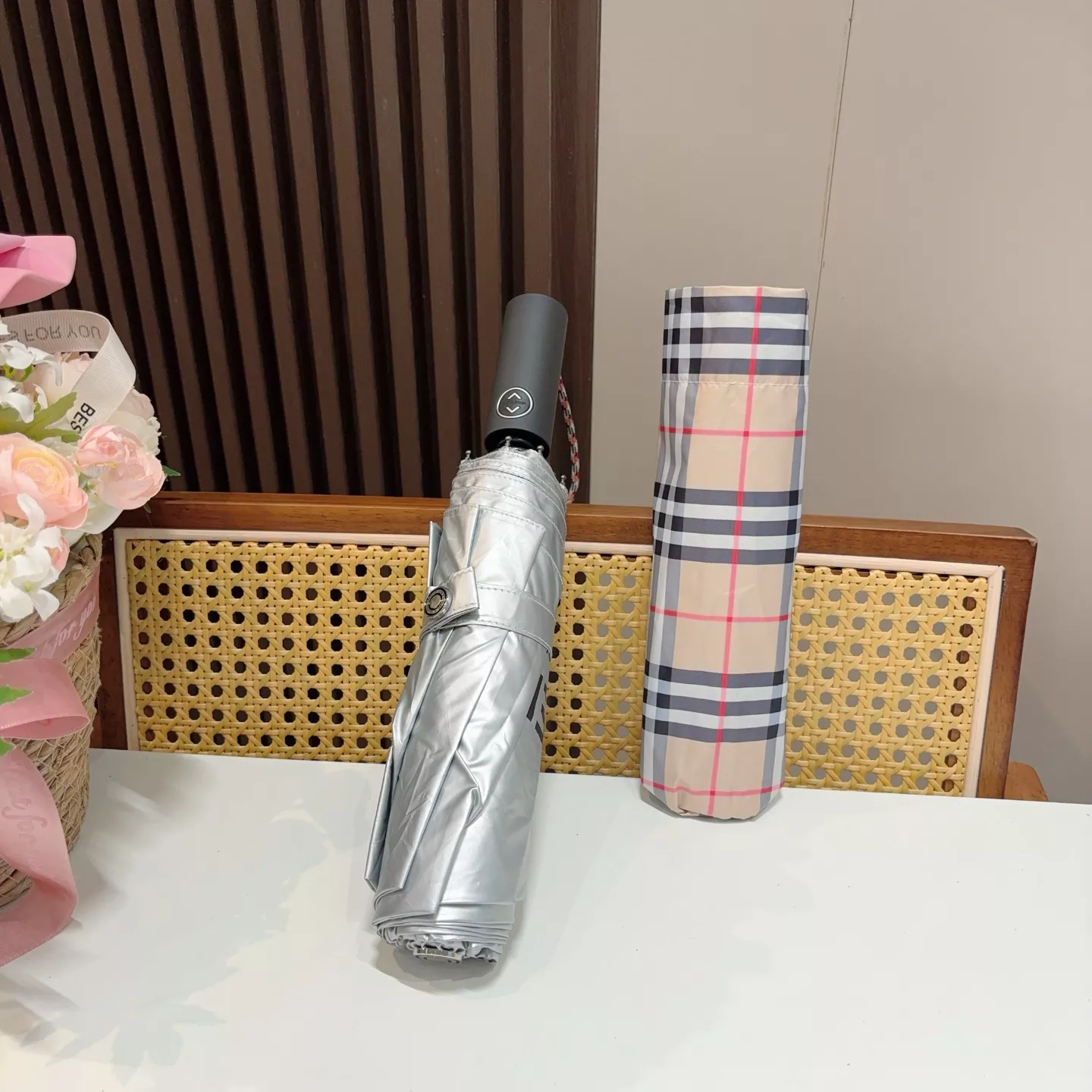 Burberry Umbrellas Sleek 2334