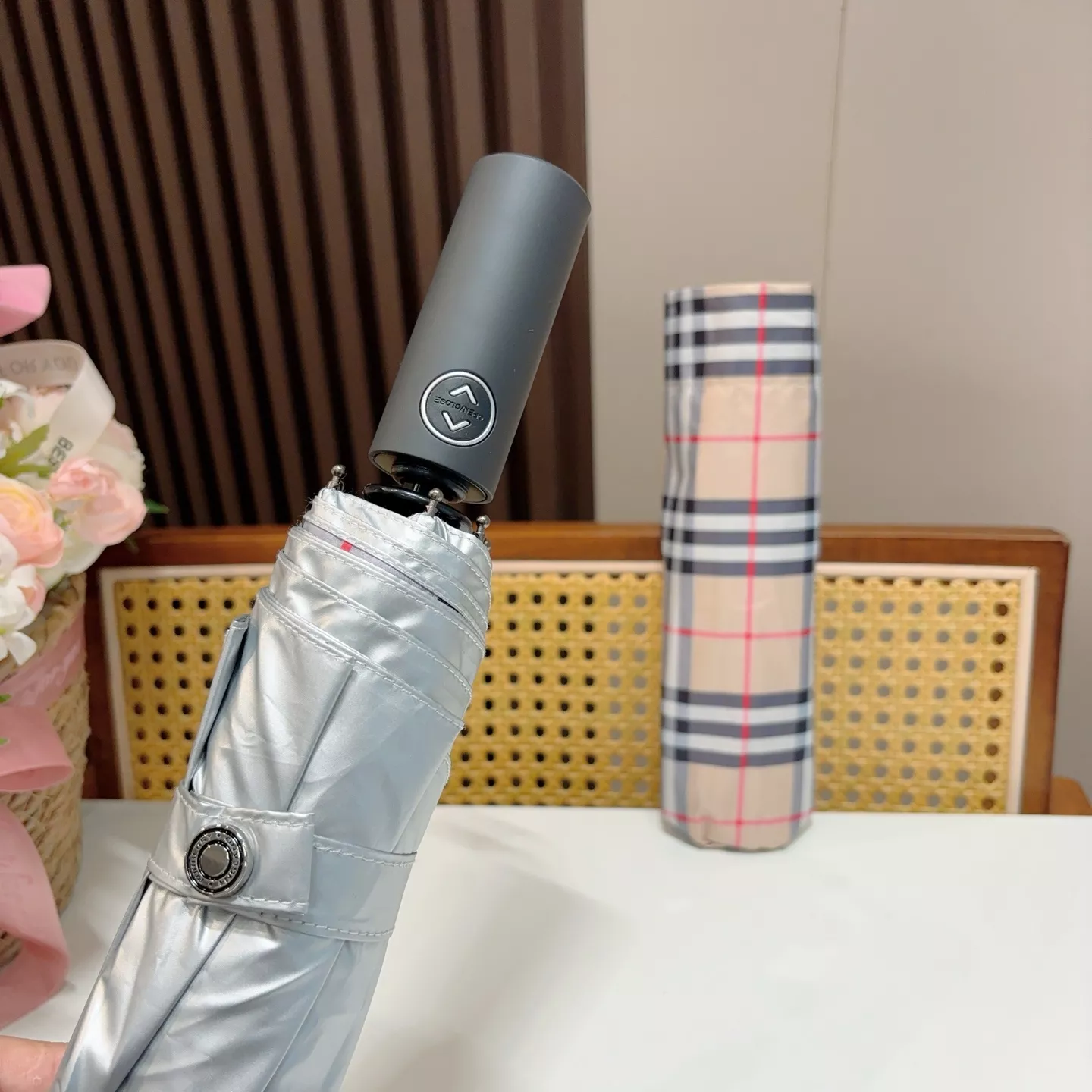 Burberry Umbrellas Sleek 2334