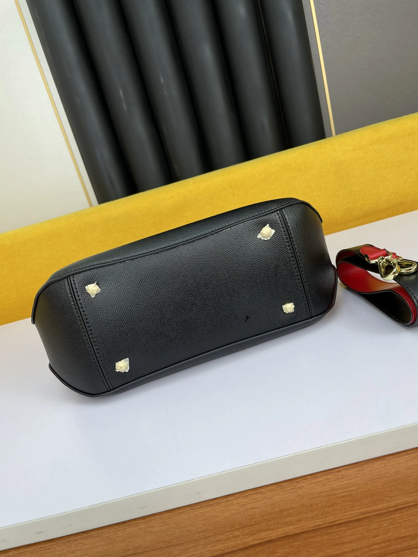 Bvlgari AAA Quality Handbags For Women Stylish 1936