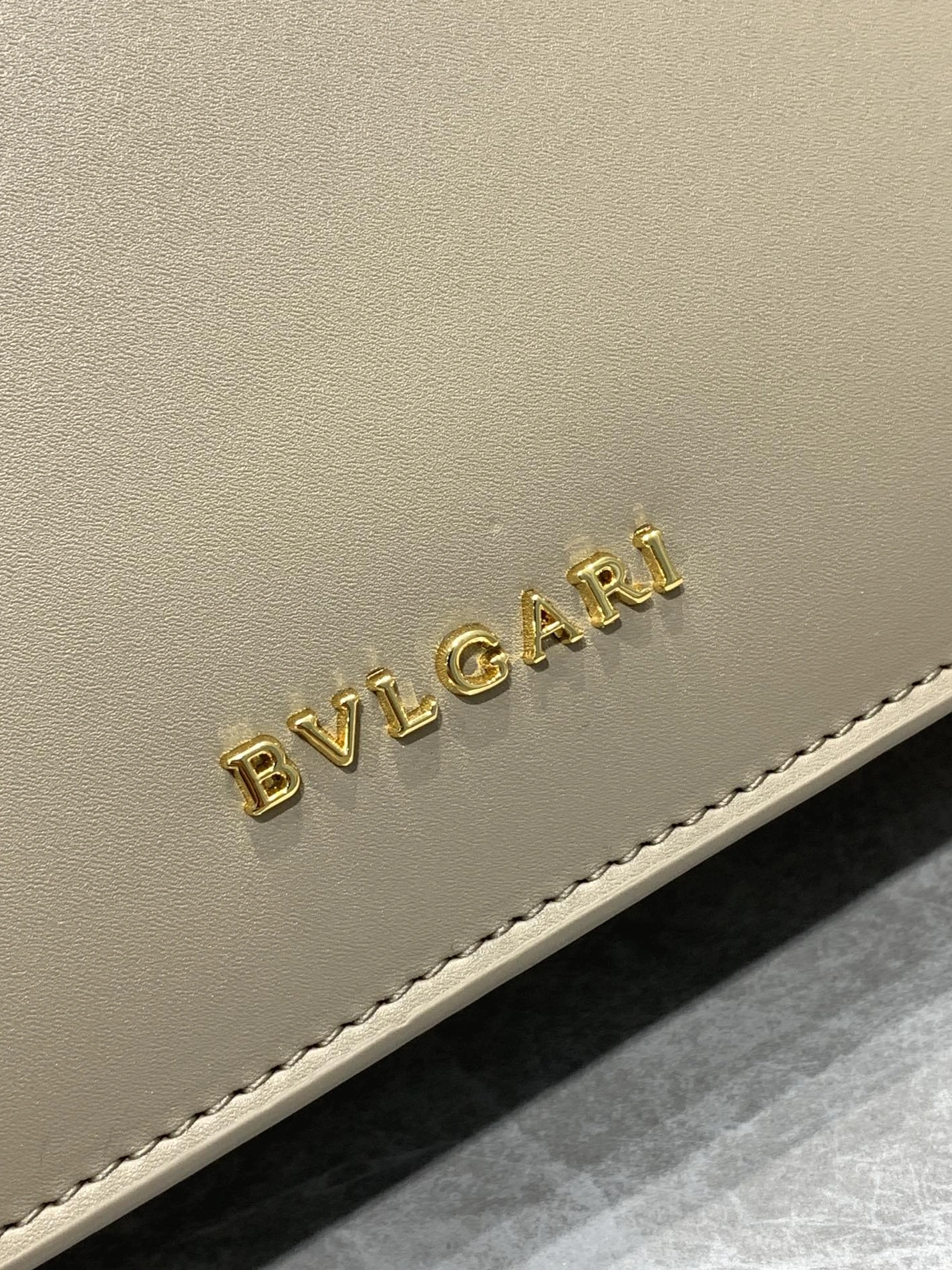 Bvlgari AAA Quality Messenger Bags For Women Bold 9115
