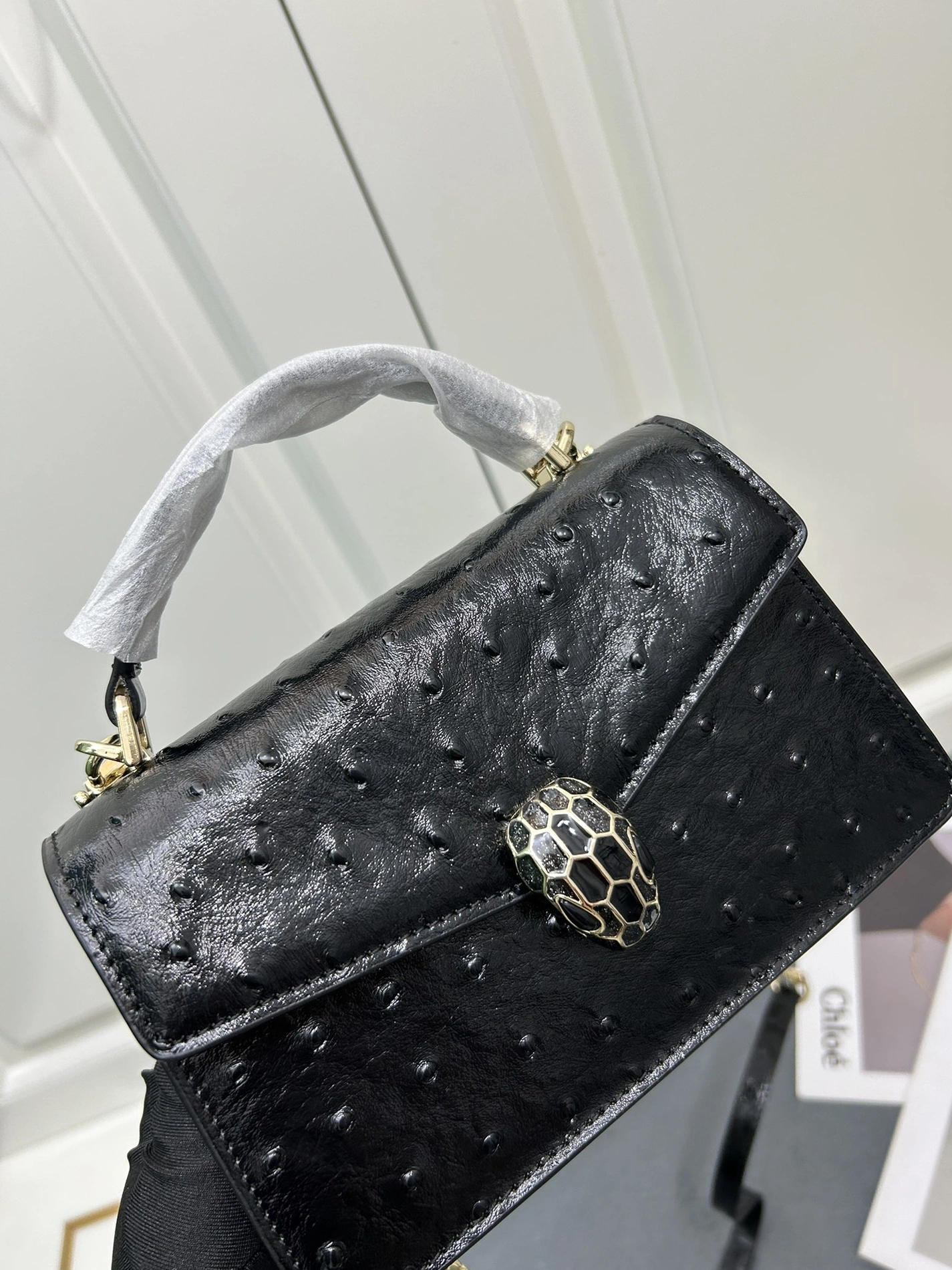 Bvlgari AAA Quality Messenger Bags For Women Comfortable 571