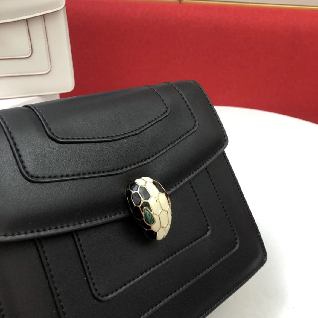 Bvlgari AAA Quality Messenger Bags For Women Efficient 1574