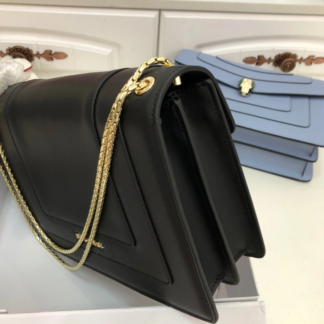 Bvlgari AAA Quality Messenger Bags For Women Elegant 9179