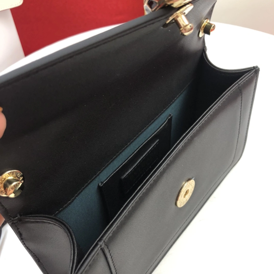 Bvlgari AAA Quality Messenger Bags For Women Modern 7740