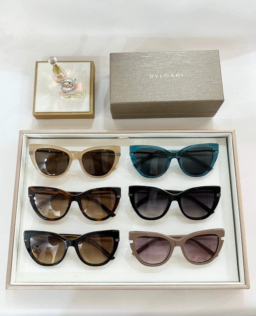 Bvlgari AAA Quality Sunglasses ModernLook 9505