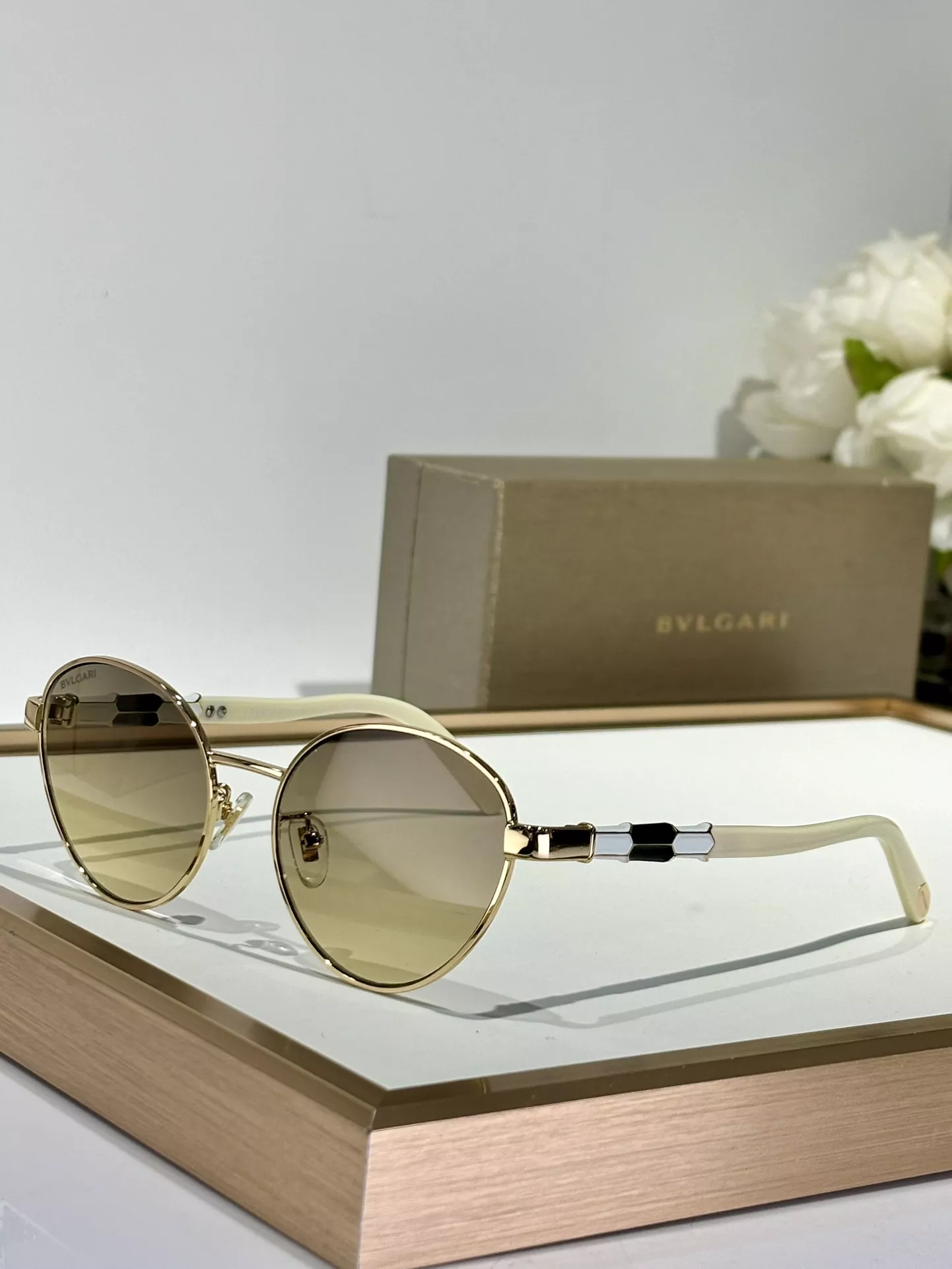 Bvlgari AAA Quality Sunglasses Stylish 9730