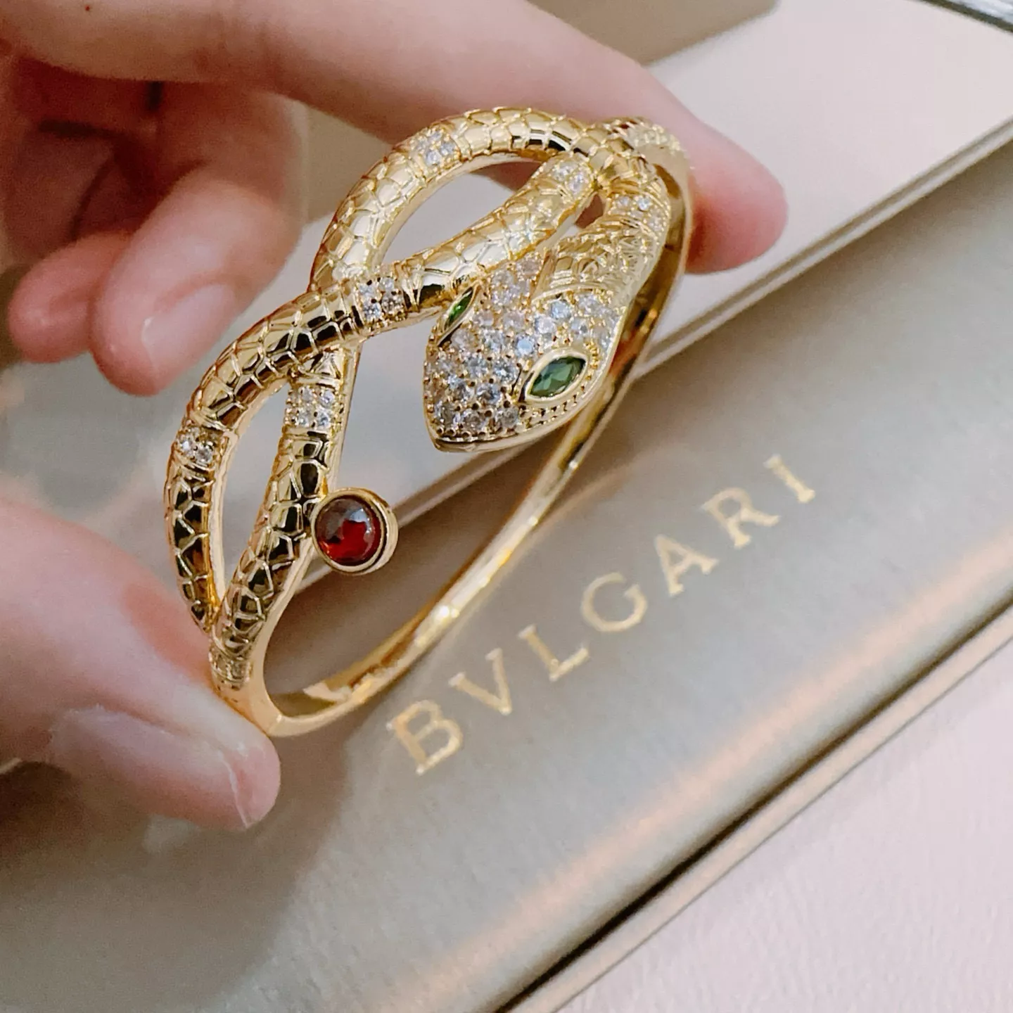 Bvlgari Bracelets Elegant 9186