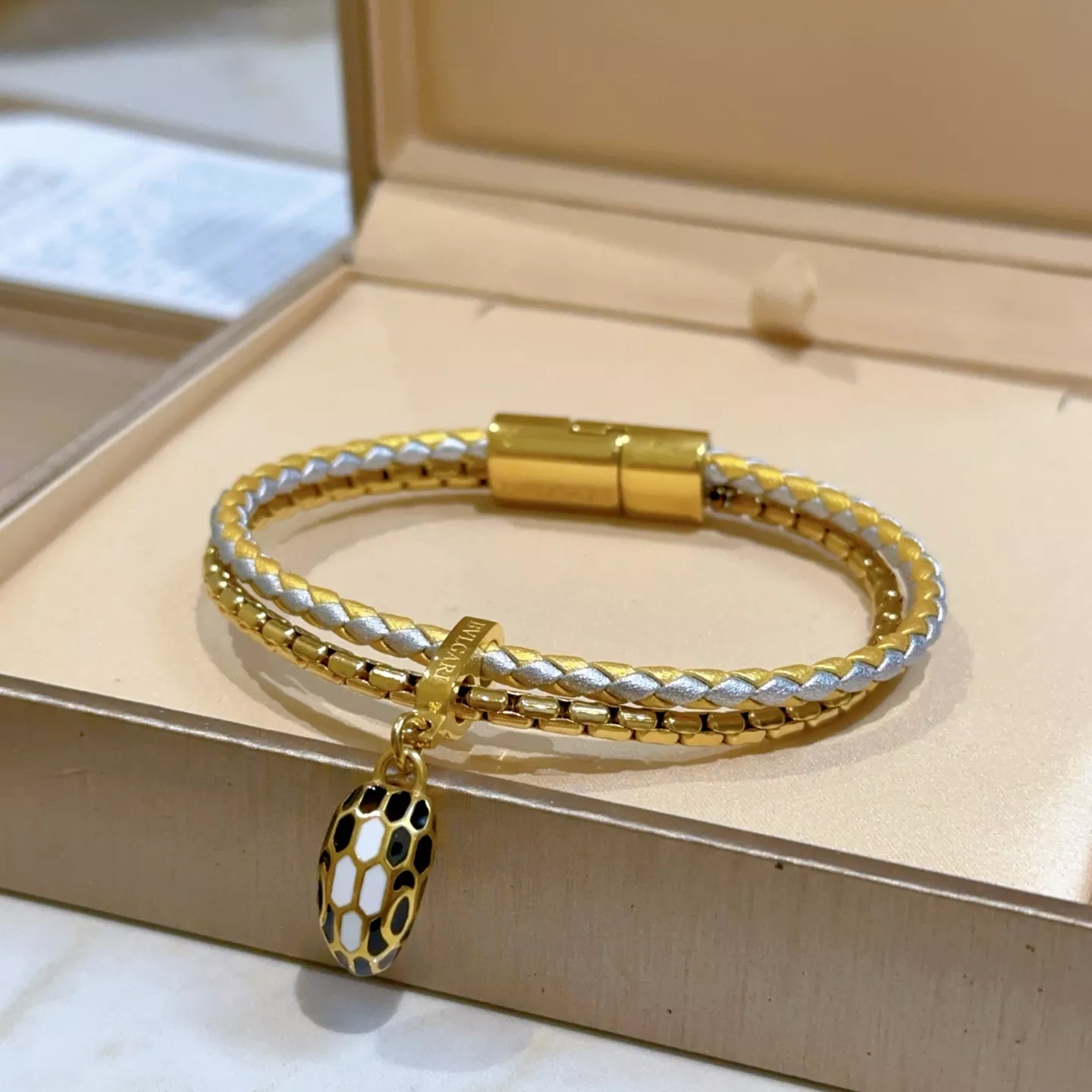 Bvlgari Bracelets Sleek 9801