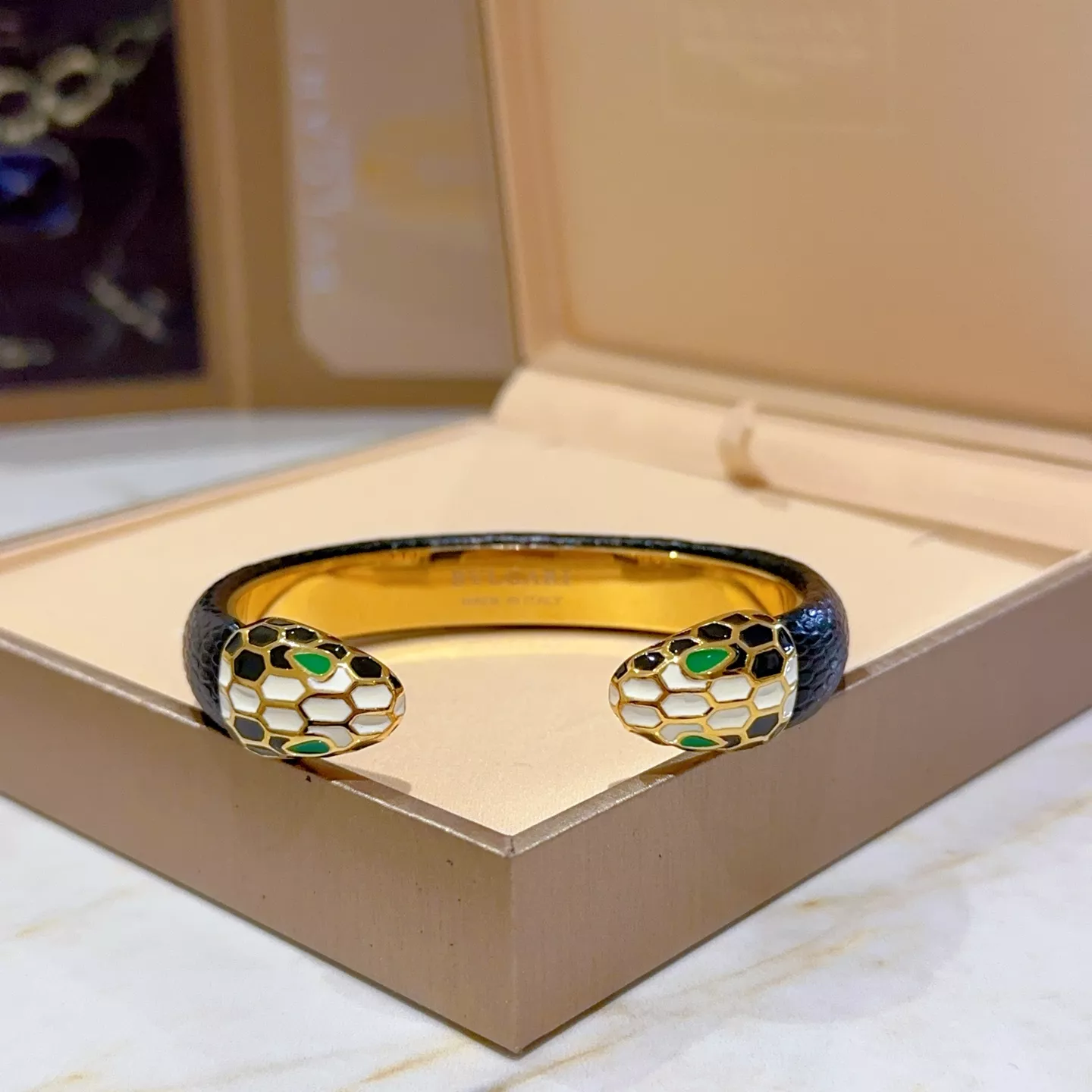 Bvlgari Bracelets Unique 9404