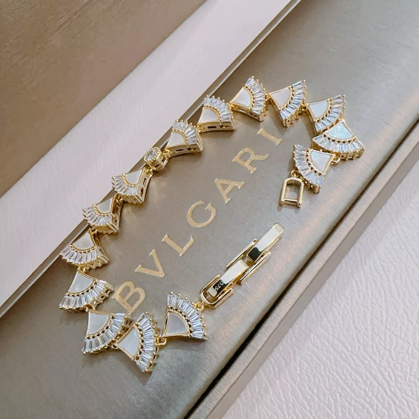 Bvlgari Bracelets WellDesigned 8631