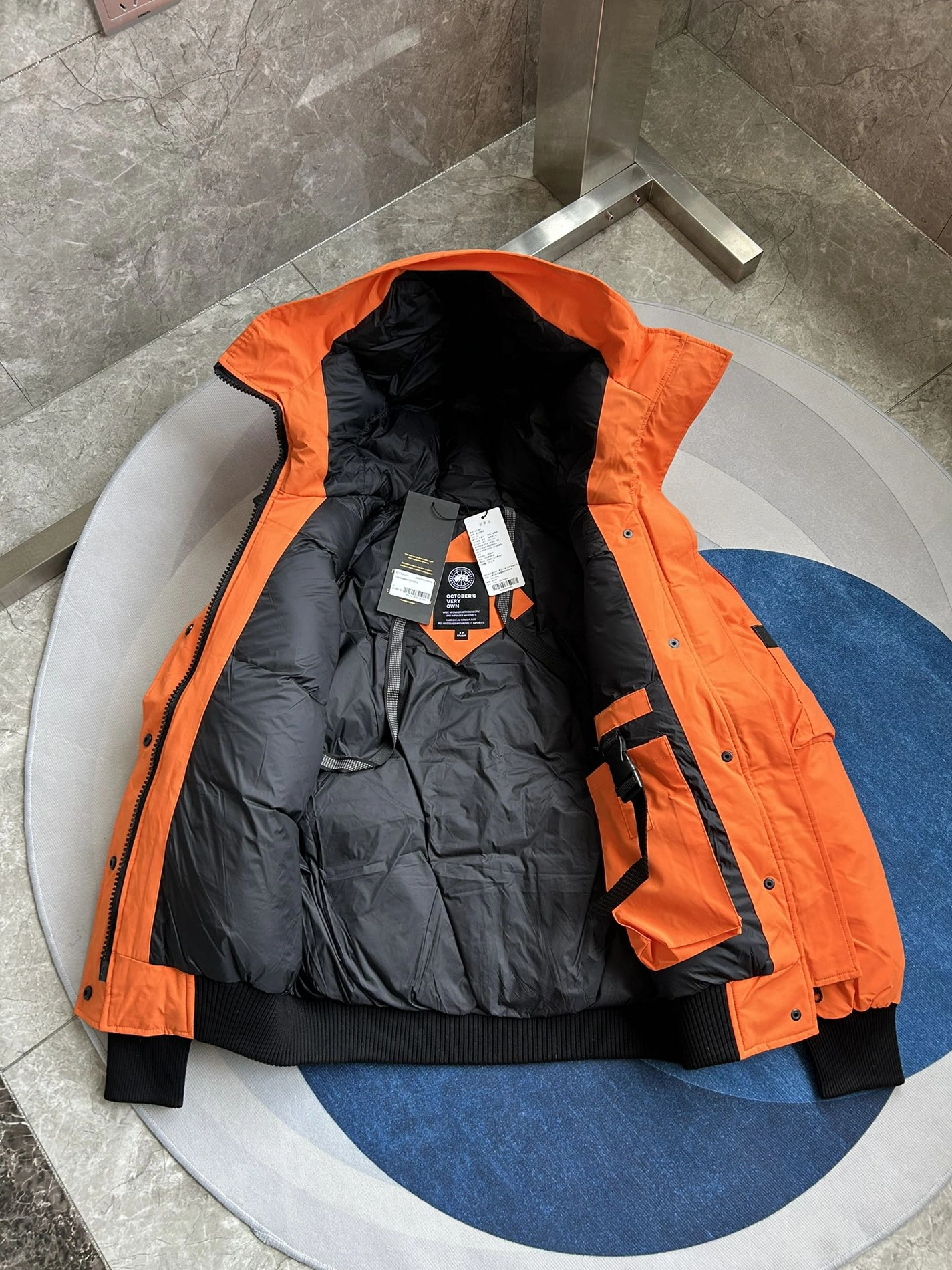 Canada Goose Down Feather Coat Long Sleeved For Unisex Compact 7597