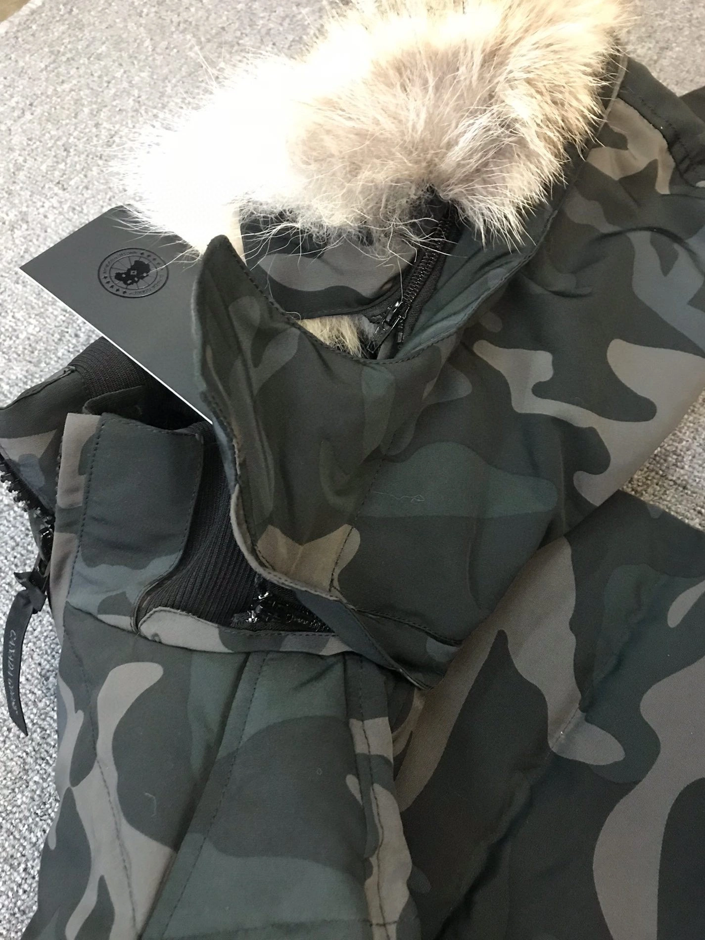 Canada Goose Down Feather Coat Long Sleeved For Women Functional 7312