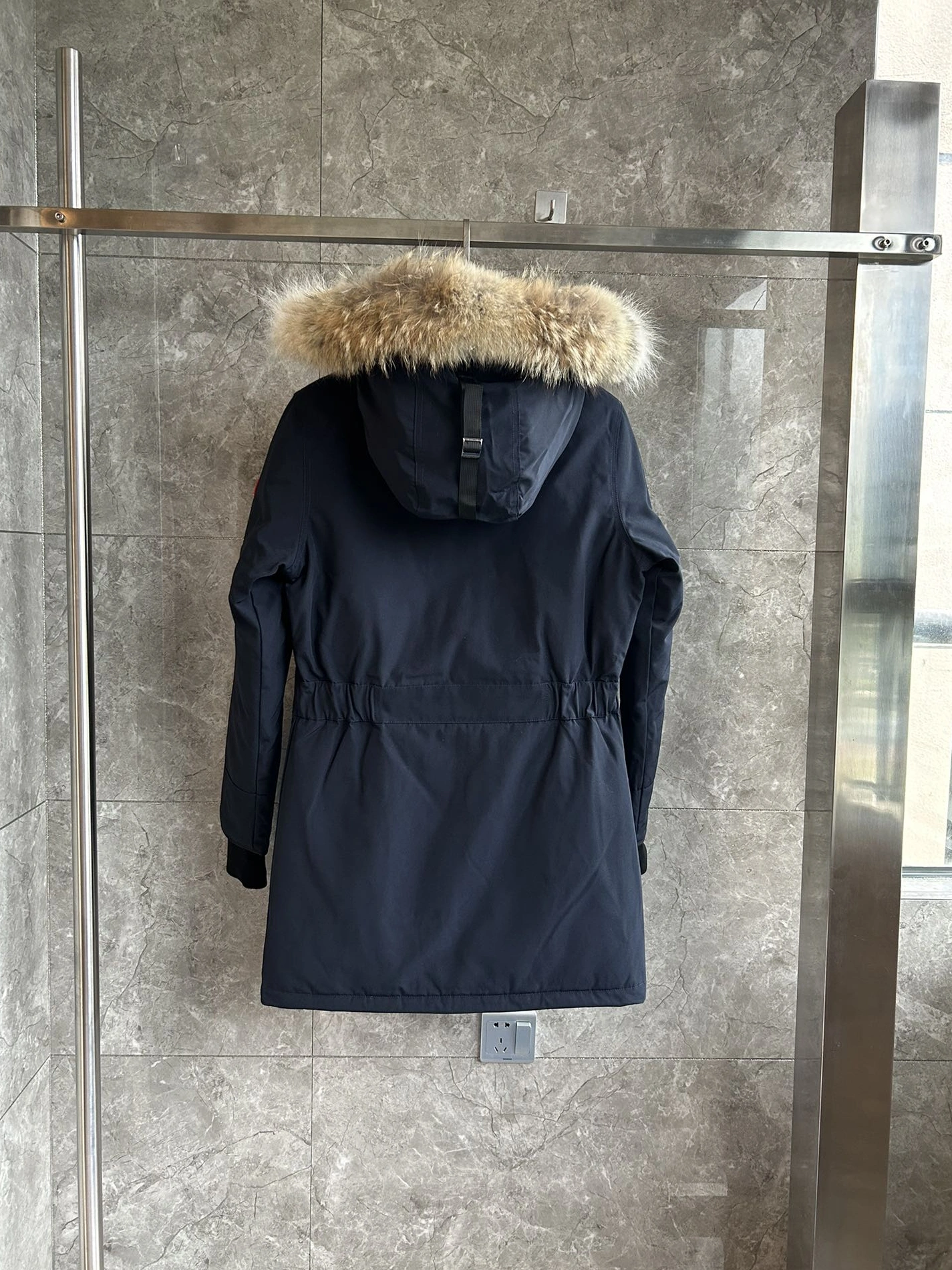 Canada Goose Down Feather Coat Long Sleeved For Women Minimalist 6297