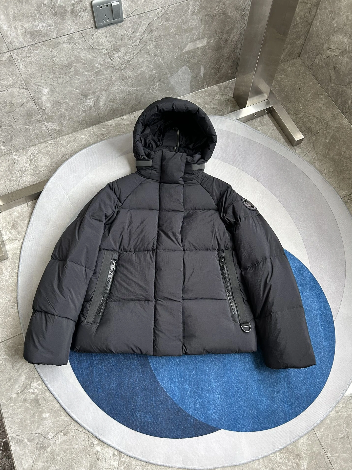 Canada Goose Down Feather Coat Long Sleeved For Women Reliable 4740