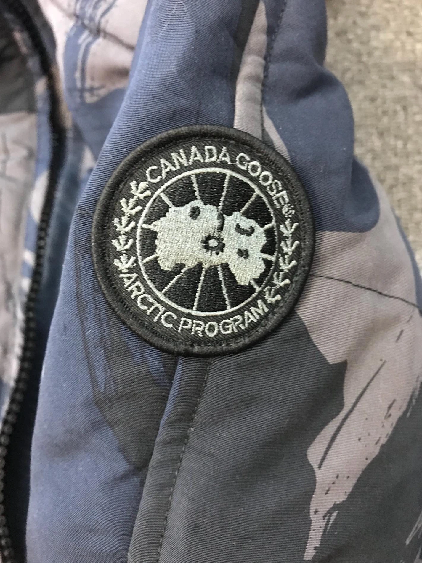 Canada Goose Down Feather Coat Long Sleeved For Women StreetReady 3671
