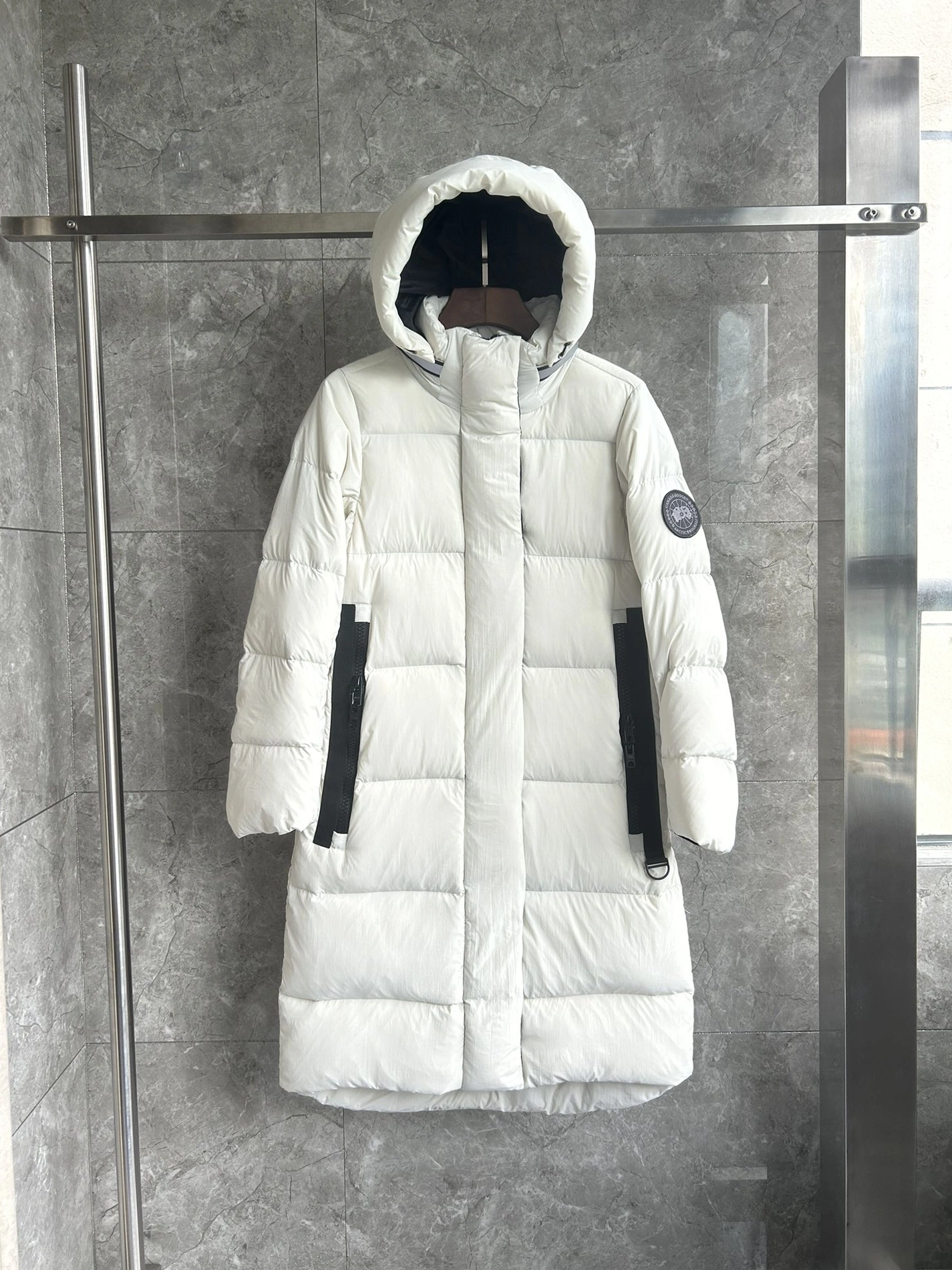 Canada Goose Down Feather Coat Long Sleeved For Women Stylish 4910