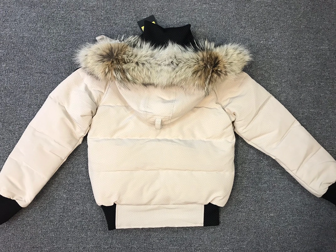 Canada Goose Down Feather Coat Long Sleeved For Women Trendsetting 6968