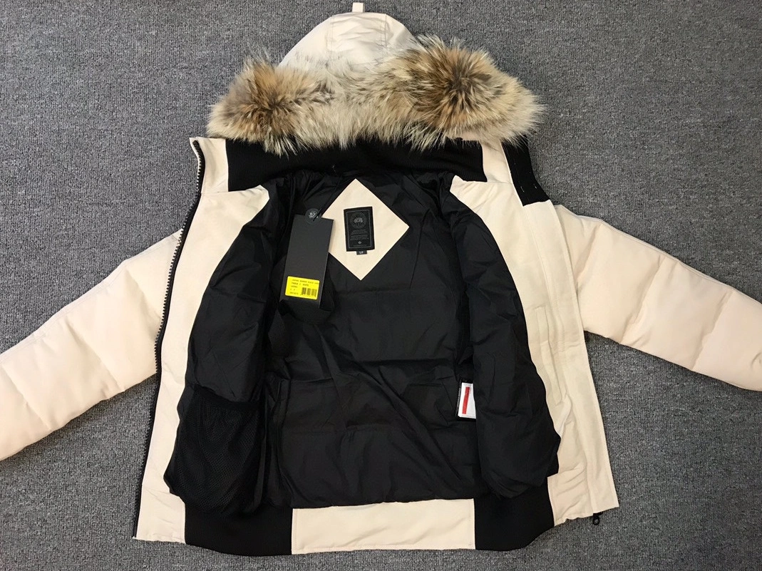 Canada Goose Down Feather Coat Long Sleeved For Women Trendsetting 6968