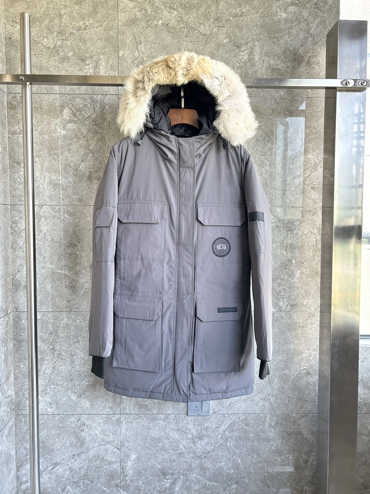 Canada Goose Down Feather Coat Long Sleeved For Women Trendsetting 9475