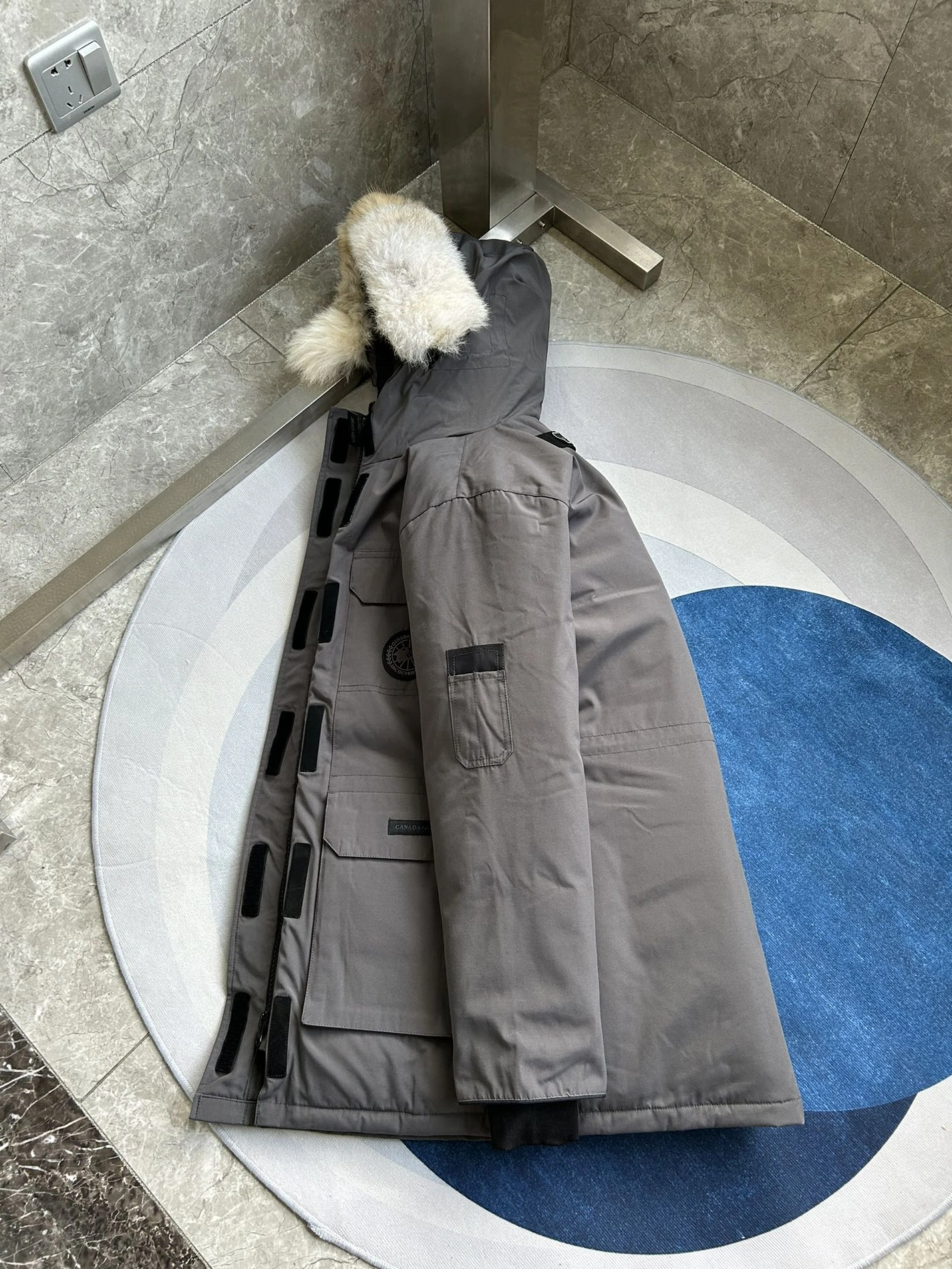 Canada Goose Down Feather Coat Long Sleeved For Women Trendsetting 9475