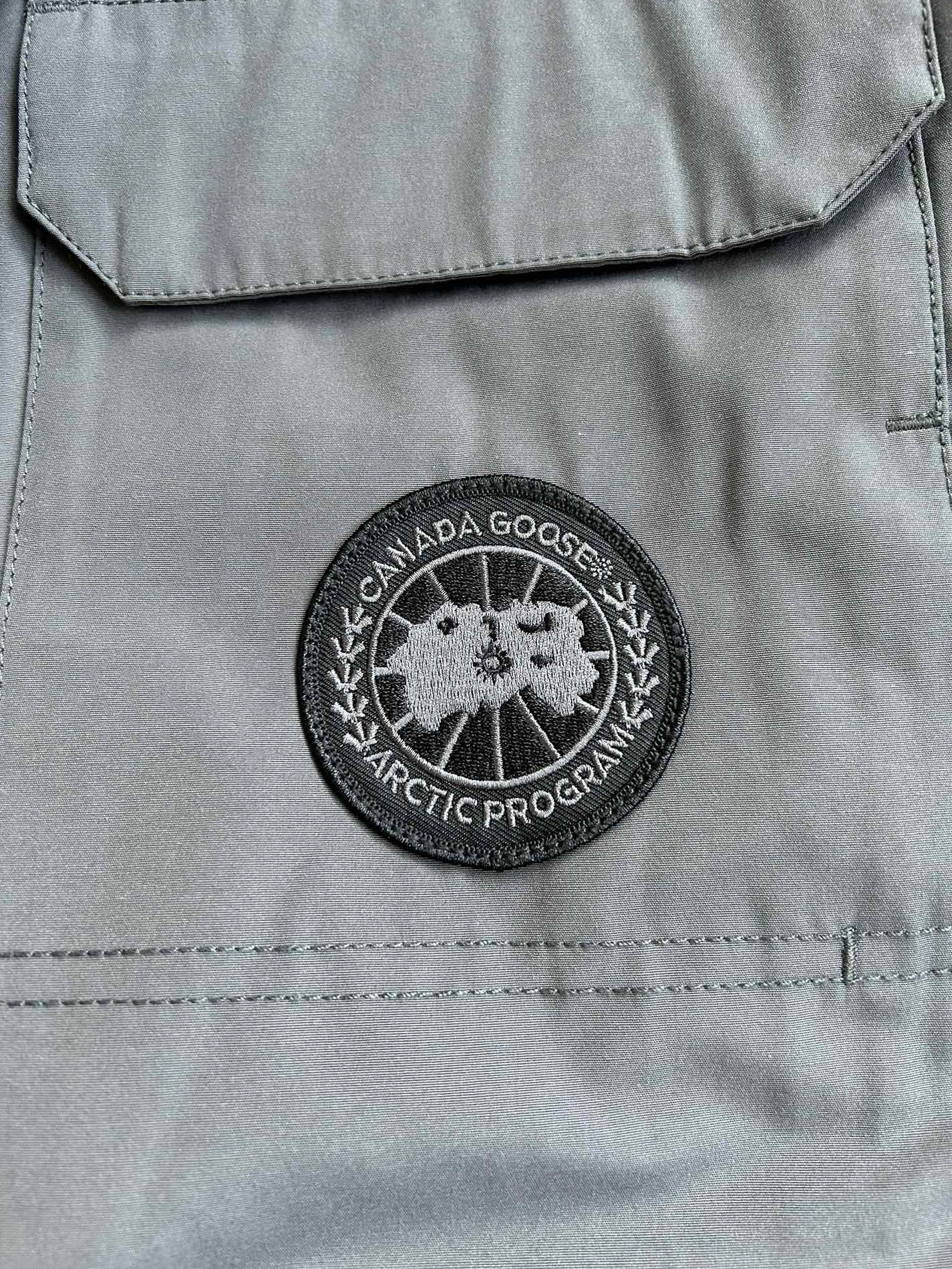 Canada Goose Down Feather Coat Long Sleeved For Women Trendsetting 9475