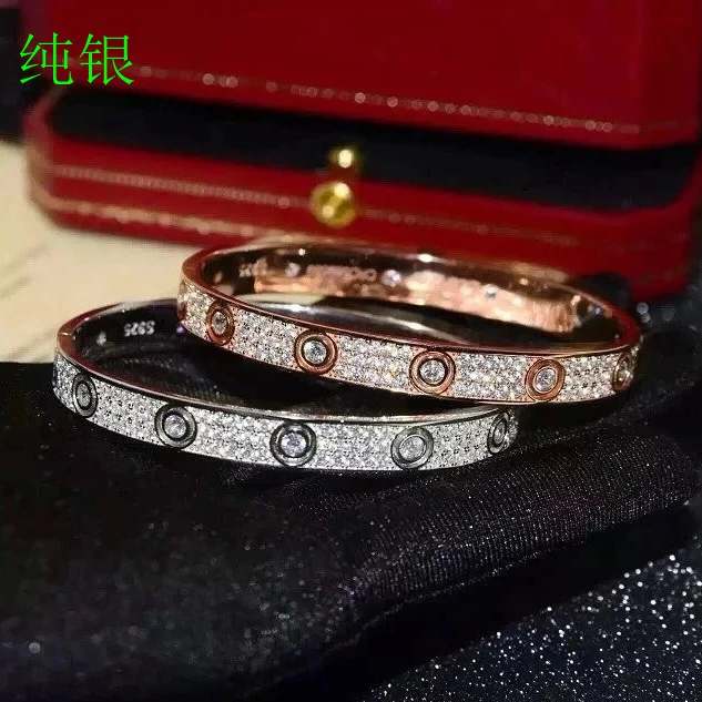 Cartier AAA Quality Bracelets NewStyle 5574